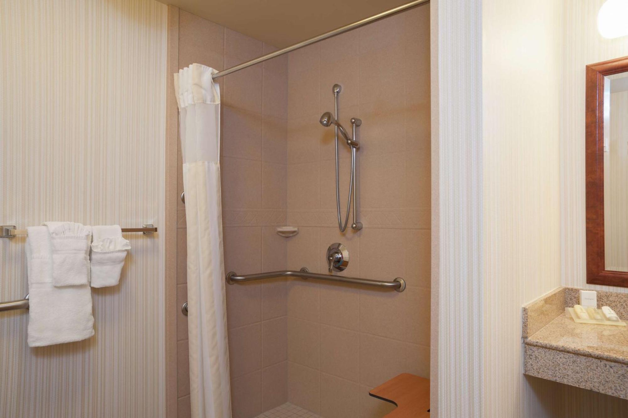 Hilton Garden Inn St. Paul Oakdale Eksteriør bilde